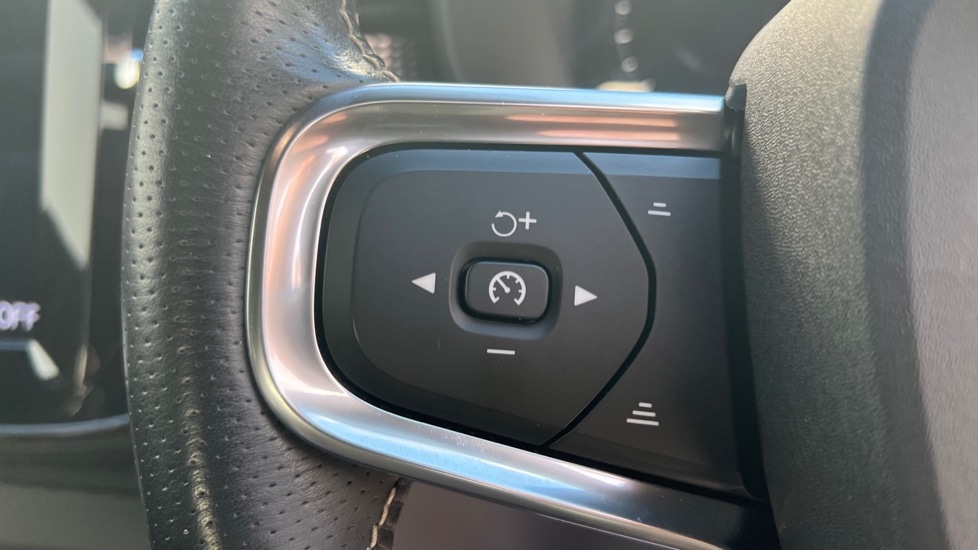 Used Volvo XC40 2021 for sale - 76872914: Photo 18