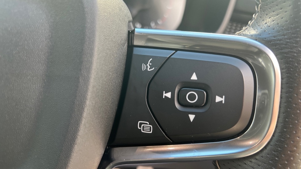 Used Volvo XC40 2021 for sale - 76872914: Photo 19