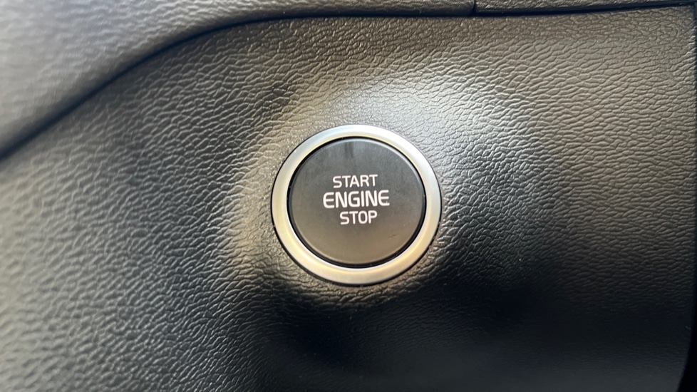 Used Volvo XC40 2021 for sale - 76872914: Photo 27