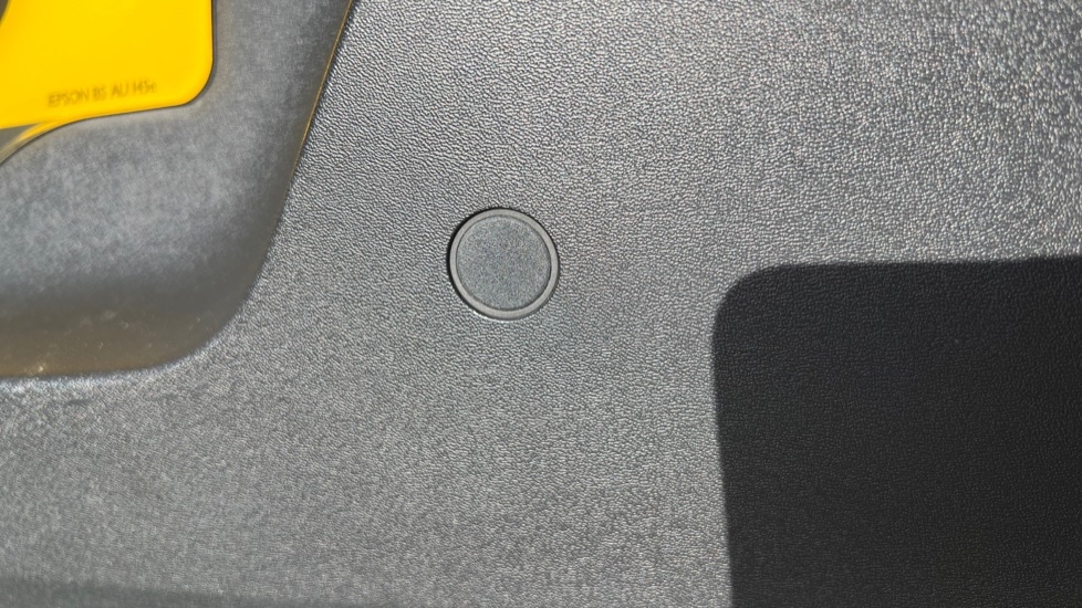 Used Volvo XC40 2021 for sale - 76872914: Photo 44