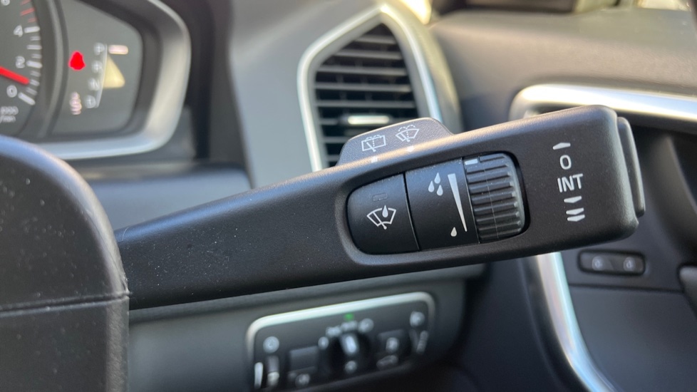 Used Volvo XC60 2016 for sale - 76575079: Photo 29