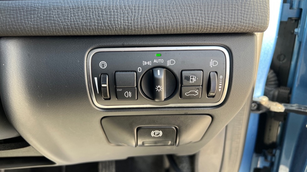 Used Volvo XC60 2016 for sale - 76575079: Photo 42