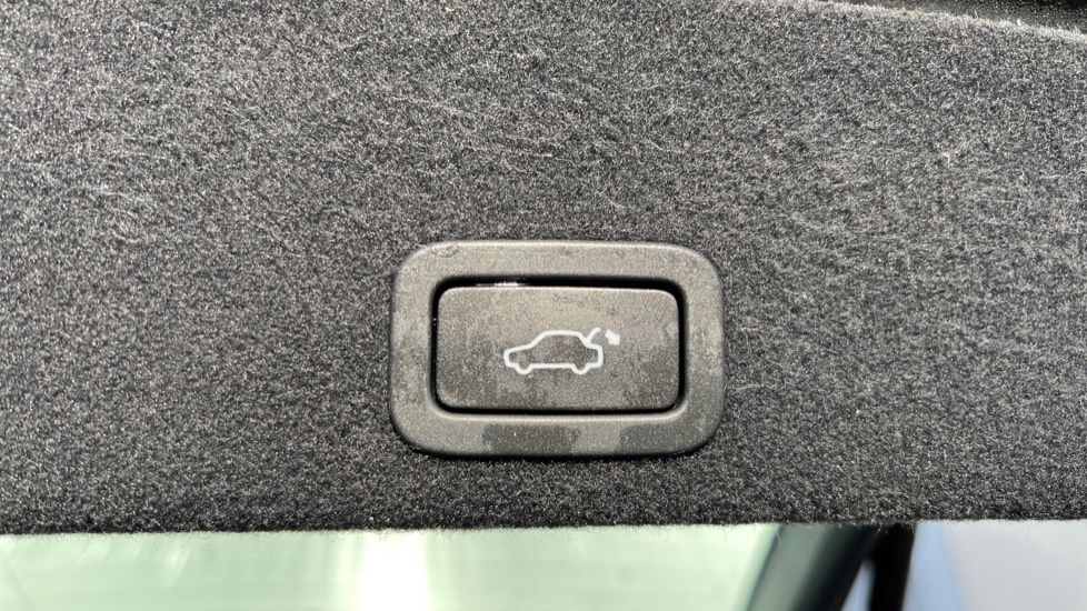 Used Volvo XC60 2016 for sale - 76575079: Photo 44