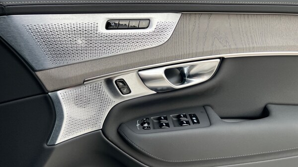 Used Volvo XC90 2025 for sale - 76112396: Photo 15