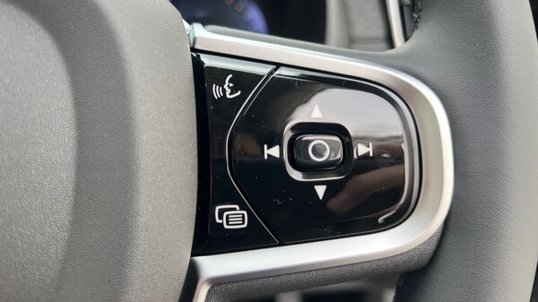 Used Volvo XC90 2025 for sale - 76112396: Photo 19