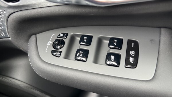 Used Volvo XC90 2025 for sale - 76112396: Photo 30