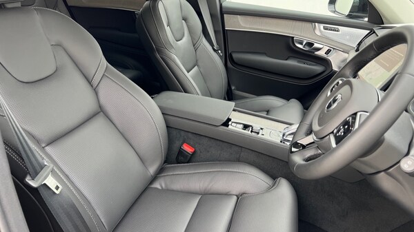 Used Volvo XC90 2025 for sale - 76112396: Photo 9