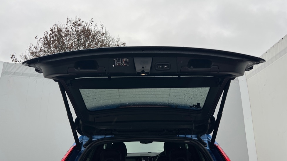 Used Volvo XC60 2019 for sale - 77059165: Photo 41