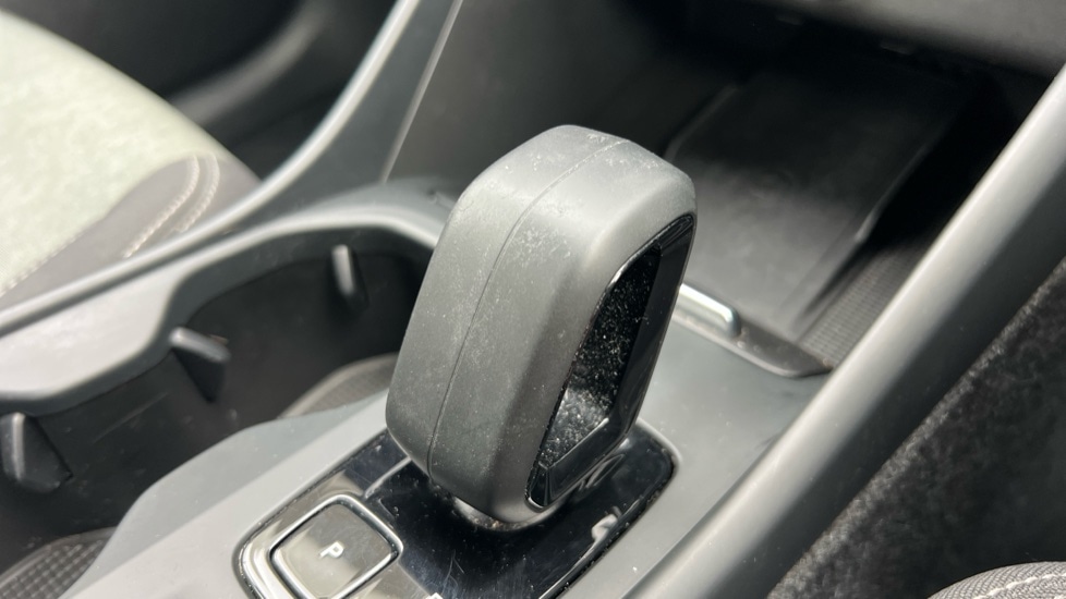 Used Volvo XC40 2023 for sale - 76870960: Photo 14