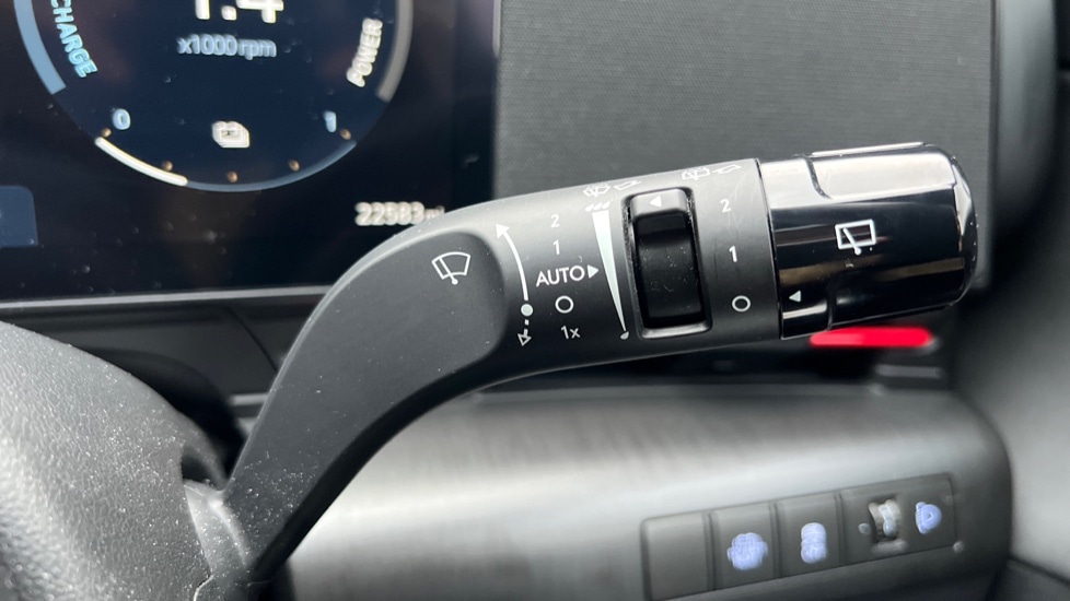 Used Hyundai KONA 2024 for sale - 76870408: Photo 24