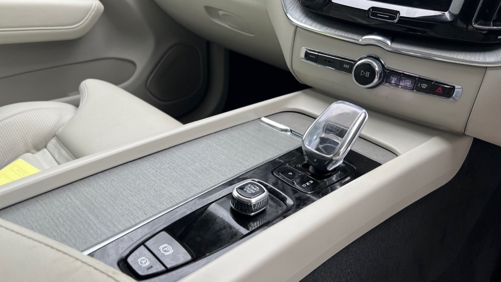 Used Volvo XC60 2025 for sale - 76780163: Photo 14