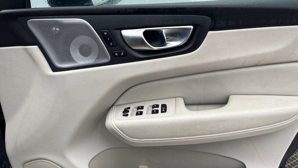 Used Volvo XC60 2025 for sale - 76780163: Photo 15