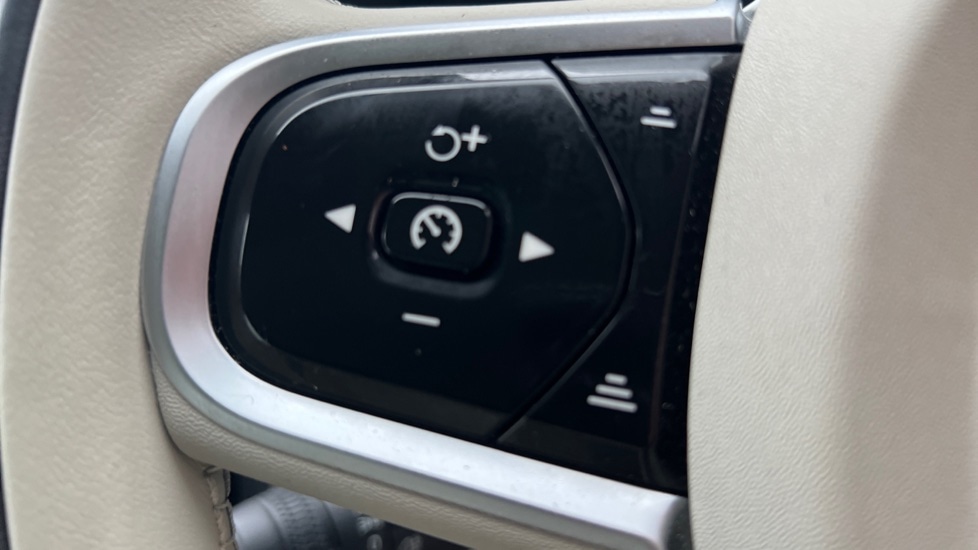 Used Volvo XC60 2025 for sale - 76780163: Photo 18