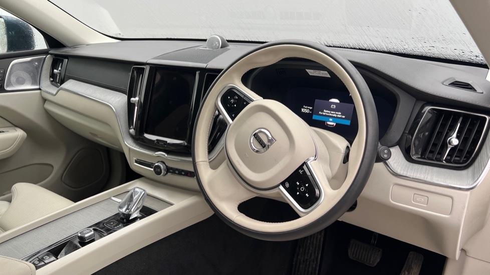 Used Volvo XC60 2025 for sale - 76780163: Photo 5