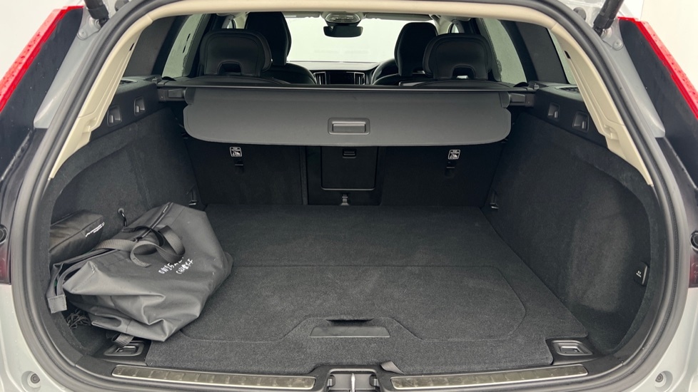 Used Volvo V60 2025 for sale - 76874156: Photo 17