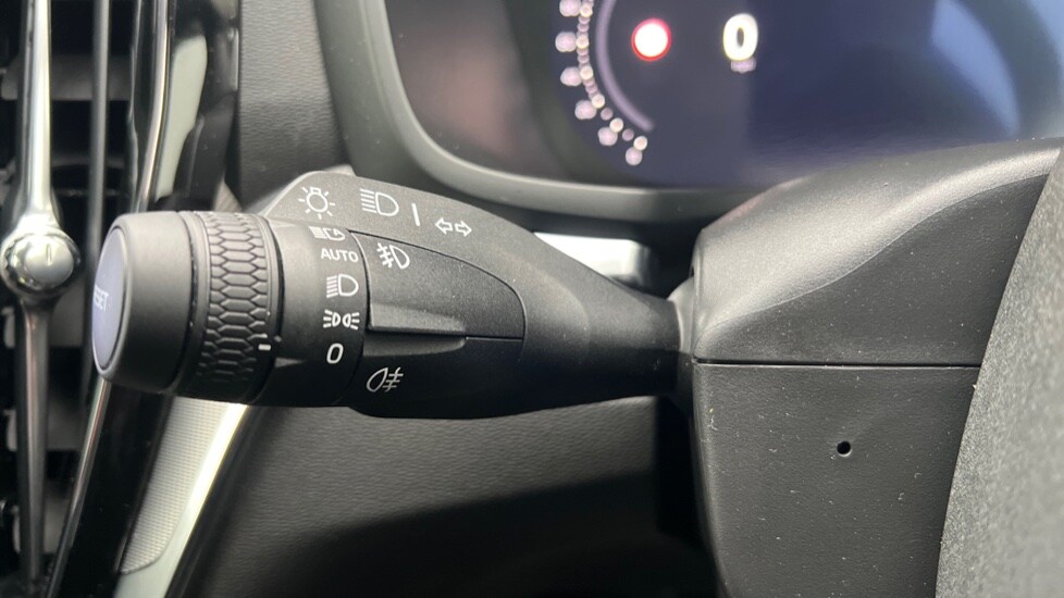 Used Volvo V60 2025 for sale - 76874156: Photo 28