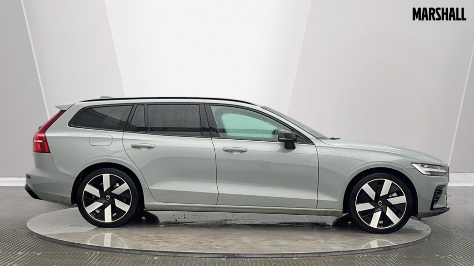 Used Volvo V60 2025 for sale - 76874156: Photo 3