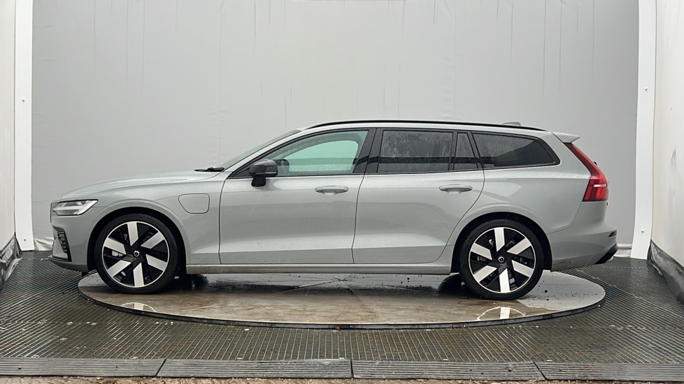 Used Volvo V60 2025 for sale - 76874156: Photo 8