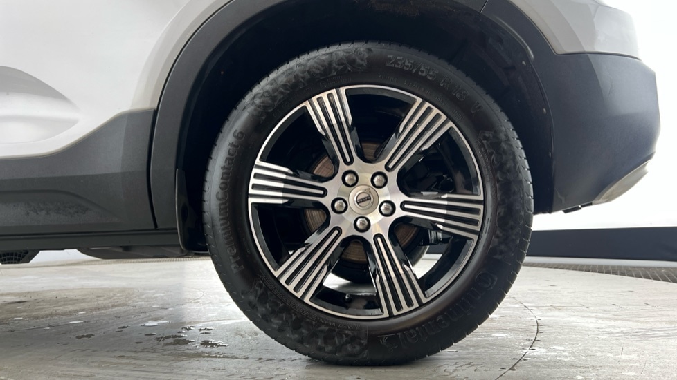 Used Volvo XC40 2020 for sale - 76874826: Photo 4