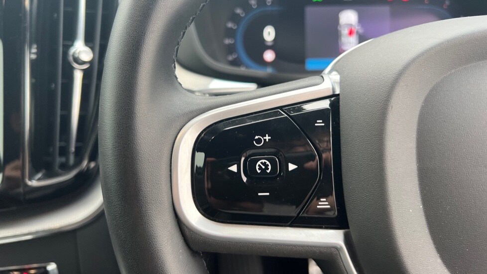 Used Volvo XC60 2021 for sale - 76203990: Photo 18