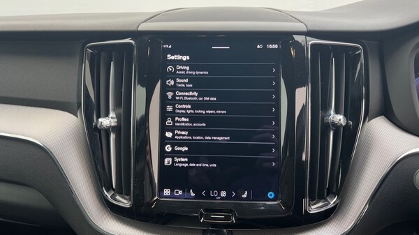 Used Volvo XC60 2021 for sale - 76203990: Photo 32