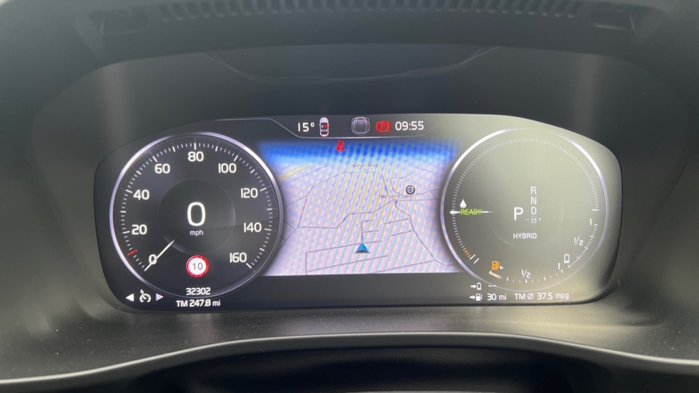 Used Volvo XC40 2021 for sale - 76870834: Photo 11