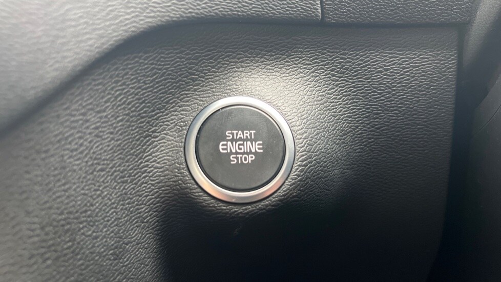 Used Volvo XC40 2021 for sale - 76870834: Photo 27