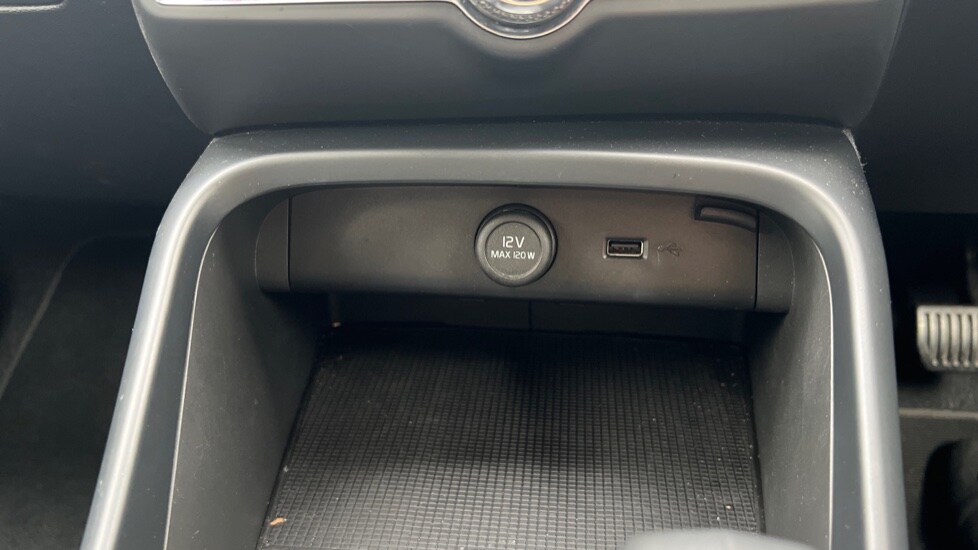 Used Volvo XC40 2021 for sale - 76870834: Photo 40