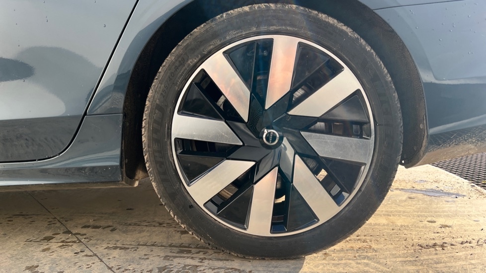 Used Volvo V90 2024 for sale - 76983983: Photo 26