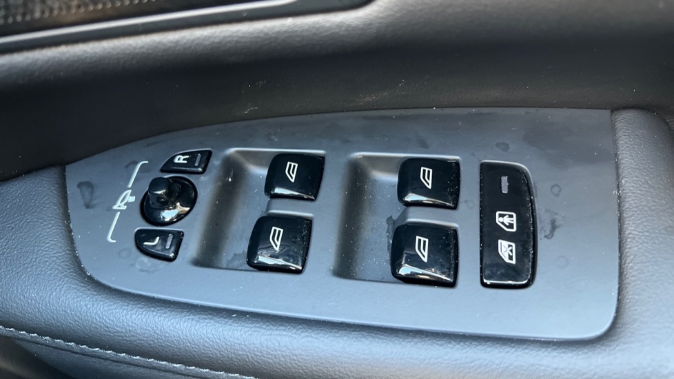 Used Volvo V90 2024 for sale - 76983983: Photo 30