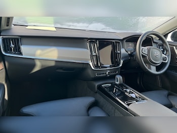 Used Volvo V90 2024 for sale - 76983983: Photo