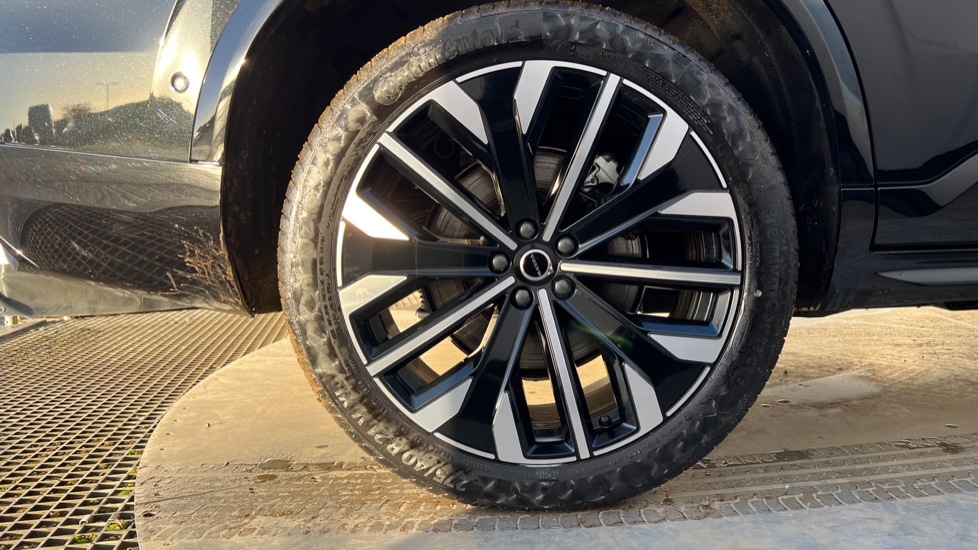 Used Volvo XC90 2025 for sale - 77031259: Photo 16