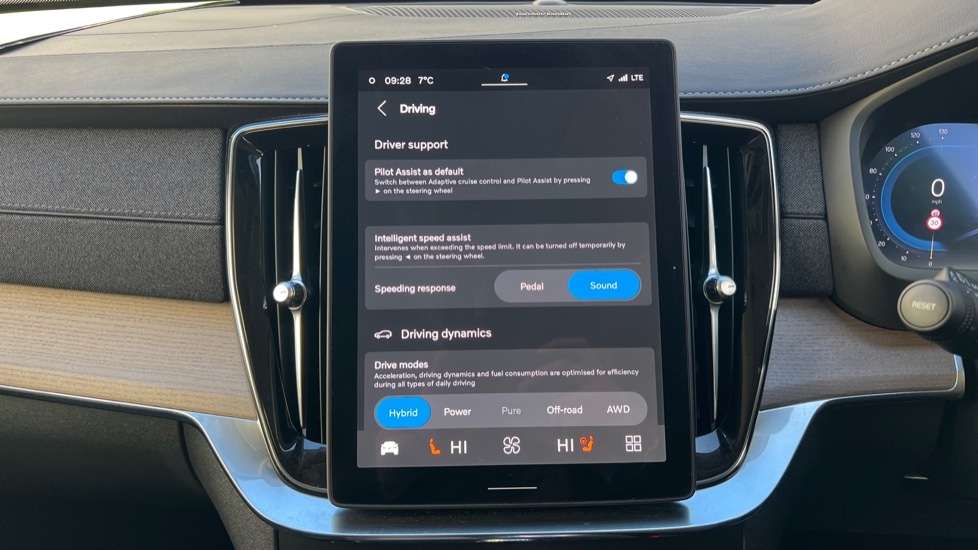 Used Volvo XC90 2025 for sale - 77031259: Photo 37