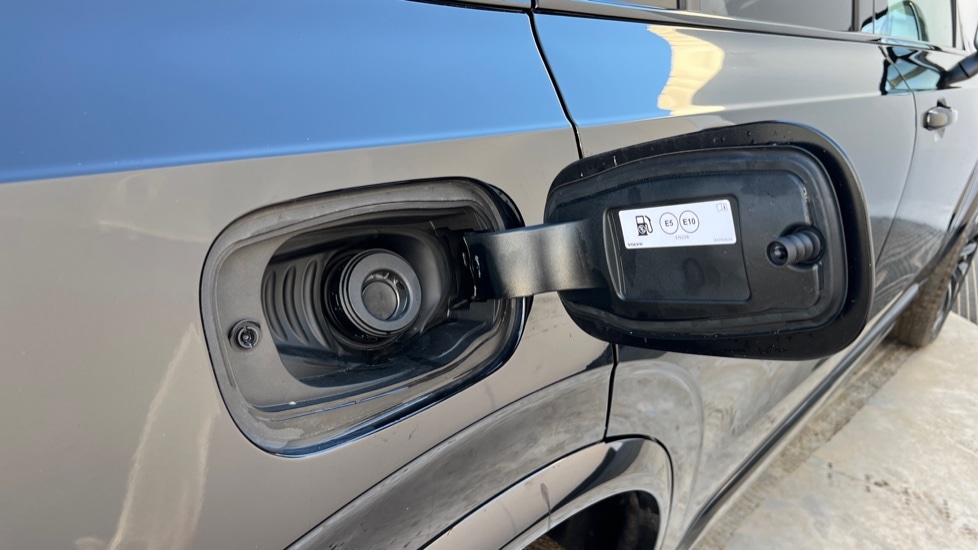 Used Volvo XC90 2025 for sale - 77031259: Photo 38