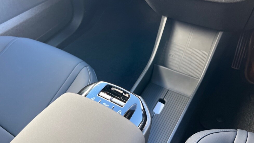 Used Volvo EX30 2025 for sale - 76168730: Photo 14