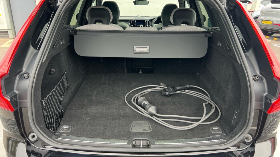 Used Volvo XC60 2023 for sale - 77082471: Photo 17