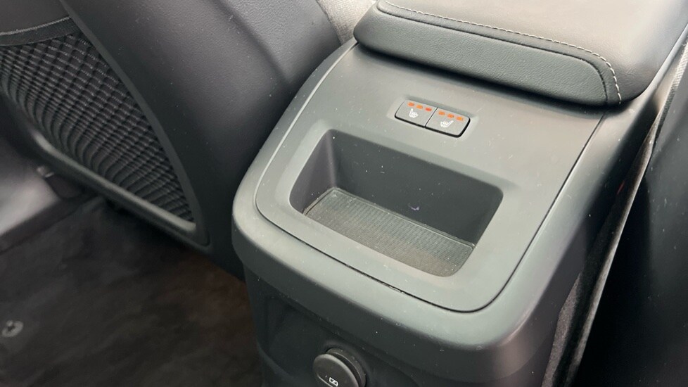 Used Volvo XC60 2023 for sale - 77082471: Photo 46