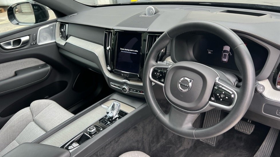 Used Volvo XC60 2023 for sale - 77082471: Photo 5