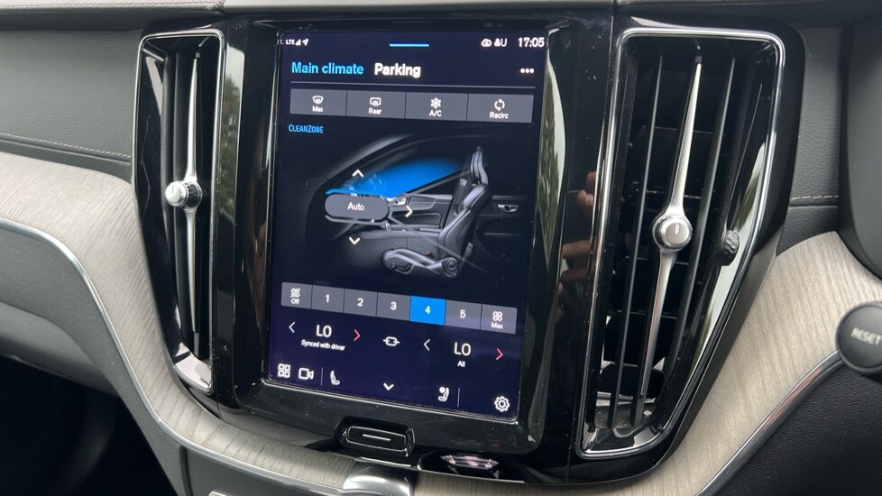 Used Volvo XC60 2023 for sale - 77082471: Photo 50