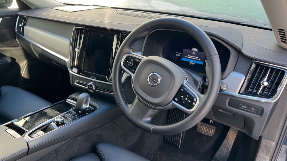 Used Volvo V90 2024 for sale - 76872721: Photo 5