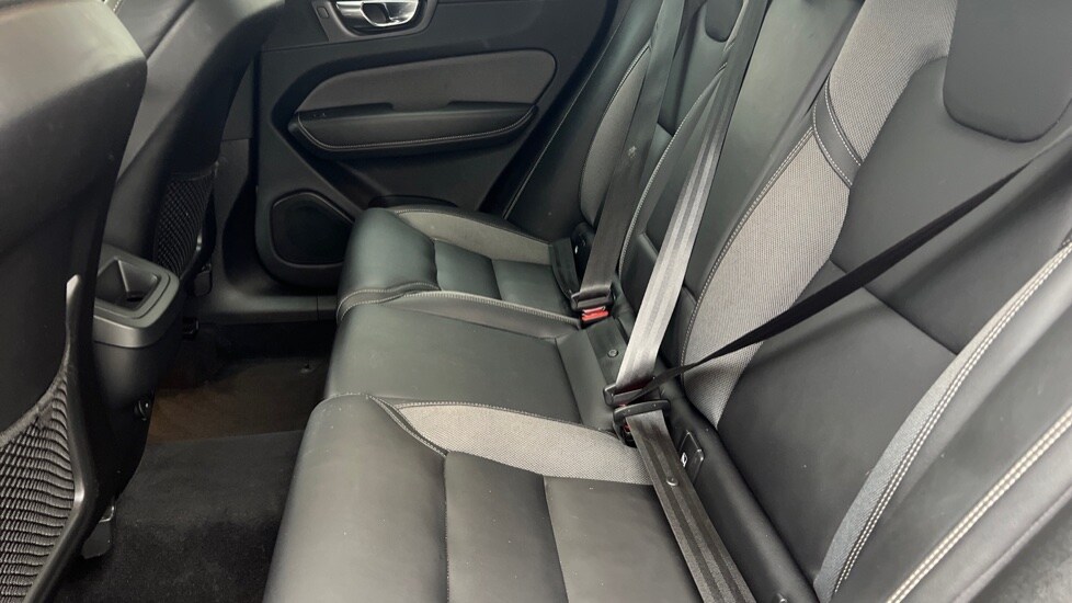 Used Volvo XC60 2021 for sale - 76203923: Photo 10