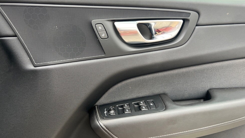 Used Volvo XC60 2021 for sale - 76203923: Photo 15