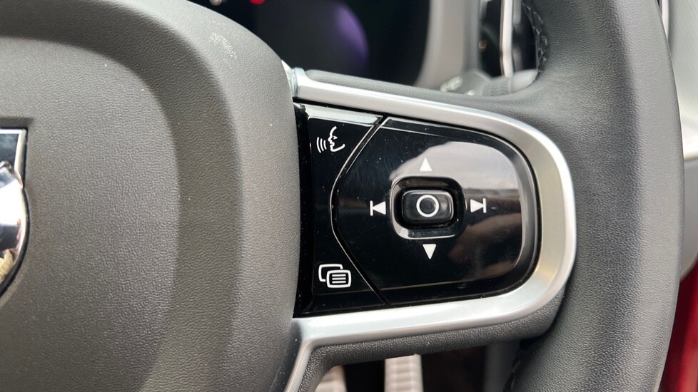 Used Volvo XC60 2021 for sale - 76203923: Photo 19