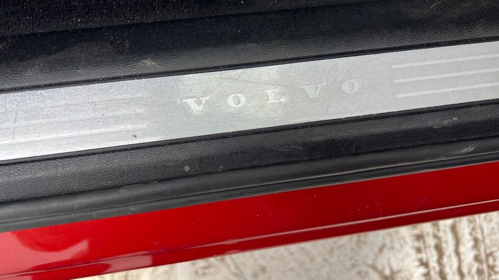 Used Volvo XC60 2021 for sale - 76203923: Photo 38