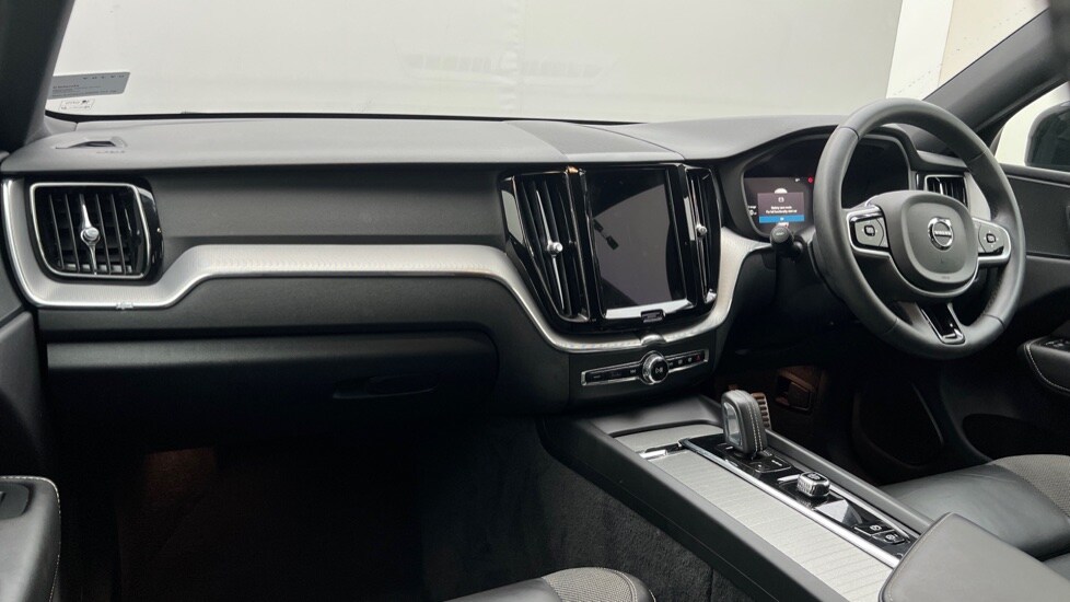 Used Volvo XC60 2021 for sale - 76203923: Photo 4