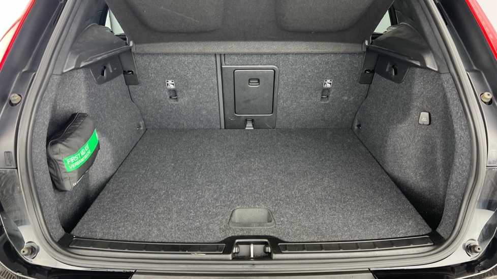 Used Volvo XC40 2021 for sale - 76652629: Photo 5