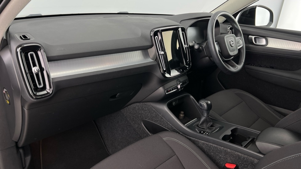 Used Volvo XC40 2021 for sale - 76652629: Photo 6