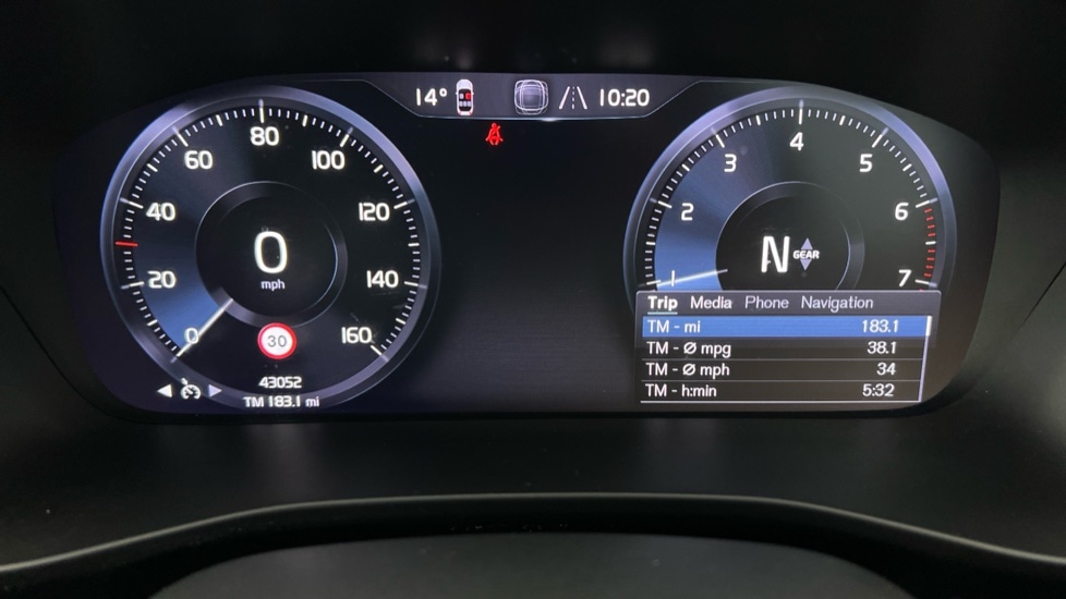 Used Volvo XC40 2021 for sale - 76652629: Photo 9