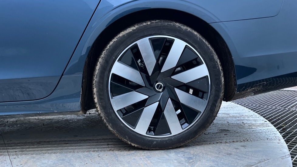 Used Volvo V90 2025 for sale - 76874549: Photo 24