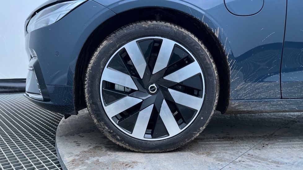 Used Volvo V90 2025 for sale - 76874549: Photo 25